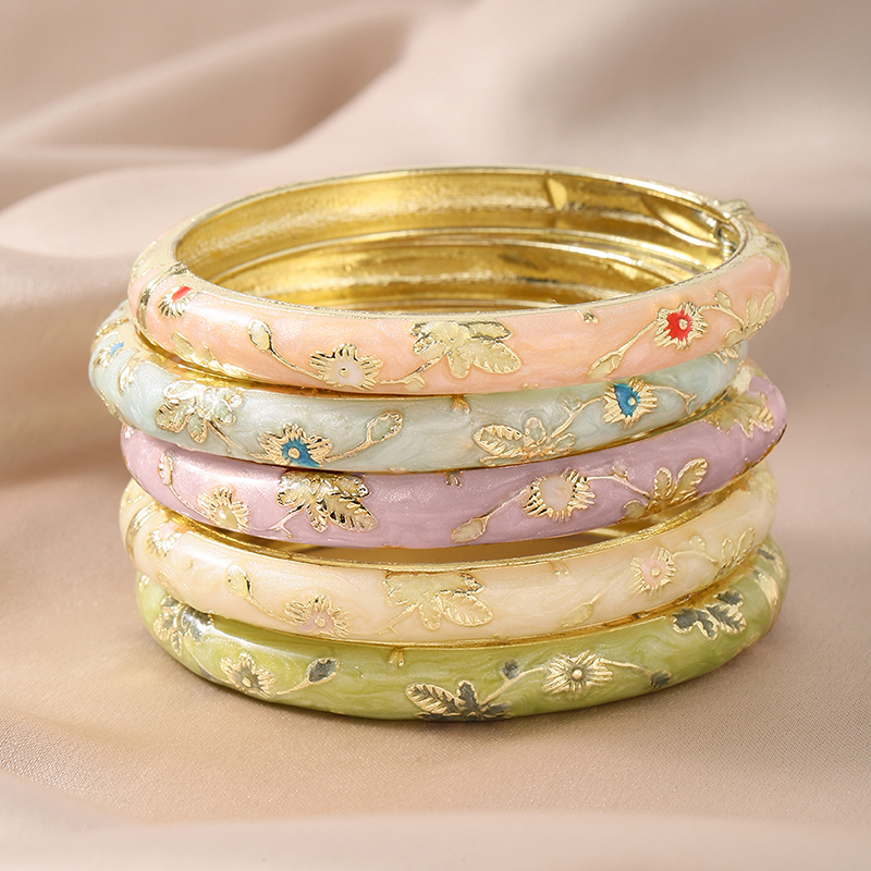 FTCY 5PCS Fine Small Flower Cl - Coordinates Bracelet recensie en prijs