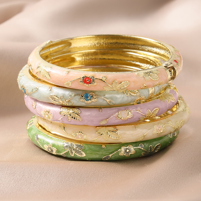 FTCY 5PCS Fine Small Flower Cl - Coordinates Bracelet recensie en prijs