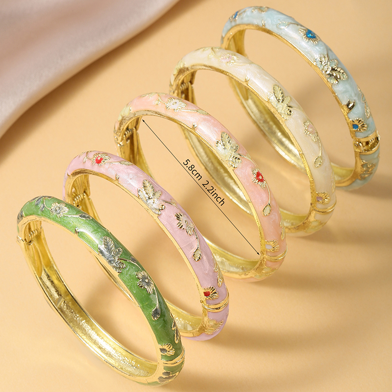 FTCY 5PCS Fine Small Flower Cl - Coordinates Bracelet recensie en prijs