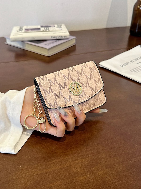 Retro Monogram Print Faux Leat - Monogram Keychain Leather recensie en prijs