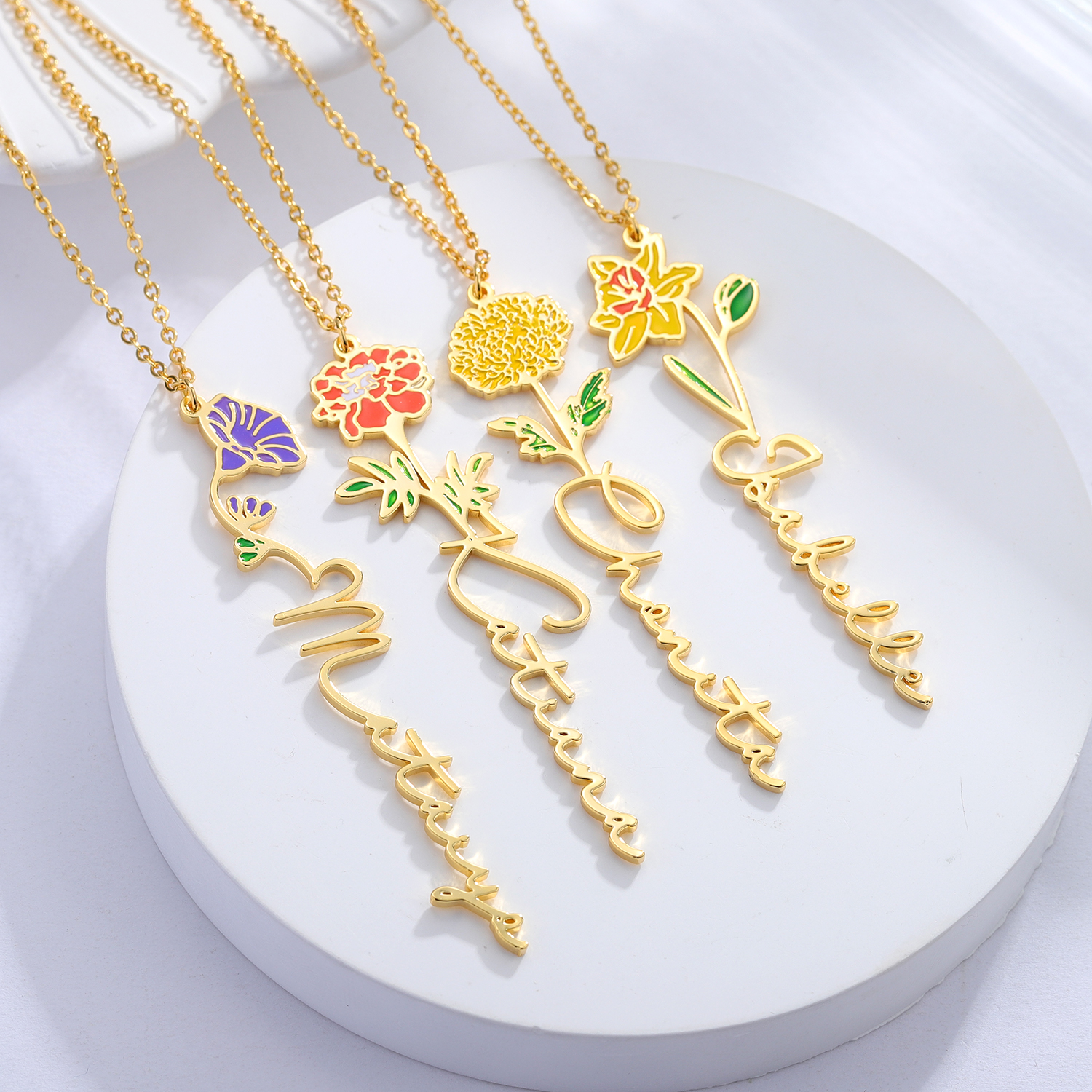 Personalized Name Necklace Wit - Birth Flower Necklace recensie en prijs